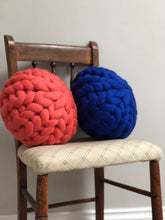 Round chunky knit merino cushion