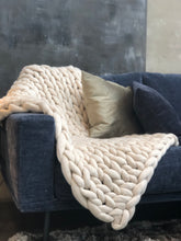 Oyster merino chunky knit sofa blanket / throw